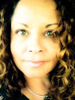 Kari Hillsman on her Socials. 